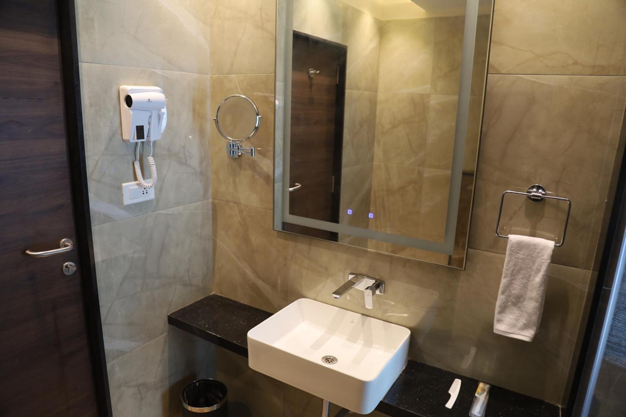 Kings Bury Inn Kumbakonam Εξωτερικό φωτογραφία